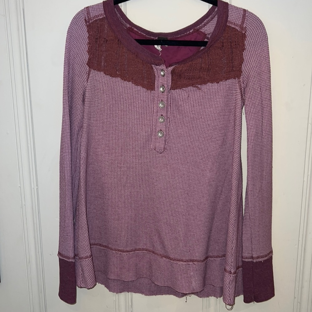 We the Free (Free People) Maroon Thermal Long sleeve Blouse, Size Small